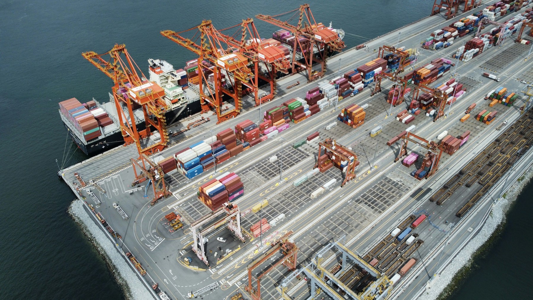 Port & heavy lifting